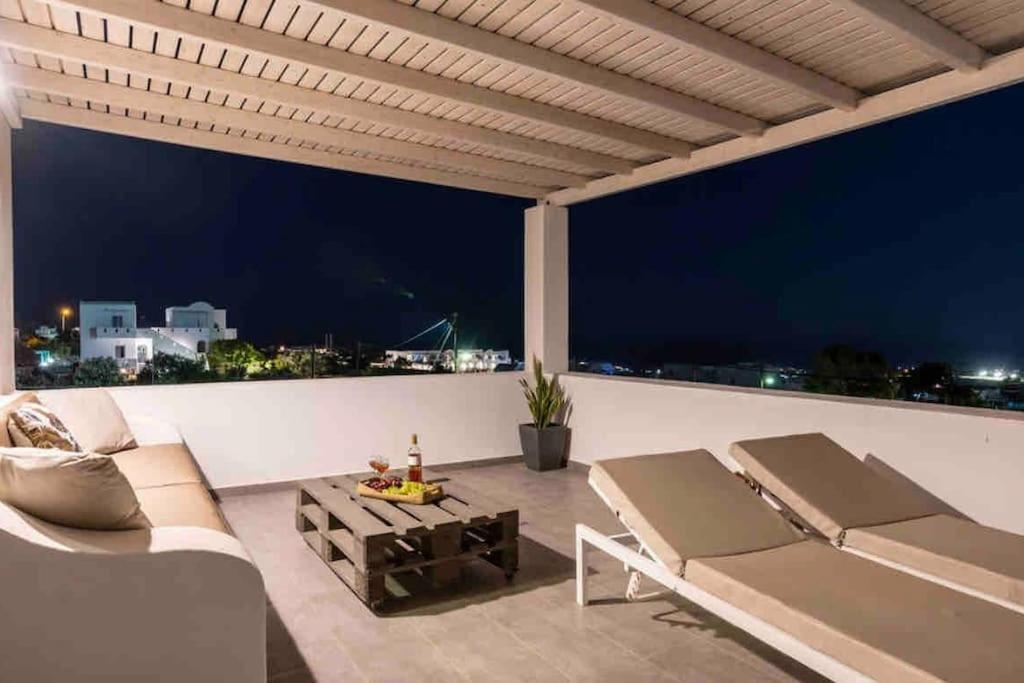 In The Heart Of Fira & Free Pool - Nychteri Suite Fira (Santorini) Exterior foto