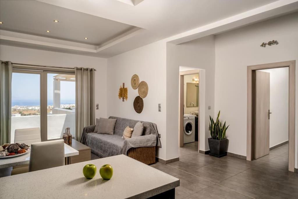 In The Heart Of Fira & Free Pool - Nychteri Suite Fira (Santorini) Exterior foto