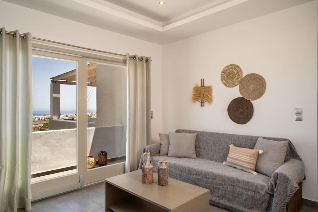 In The Heart Of Fira & Free Pool - Nychteri Suite Fira (Santorini) Exterior foto