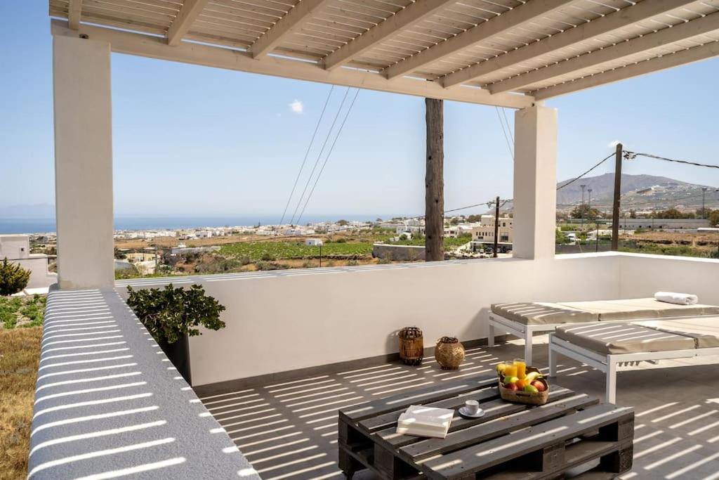 In The Heart Of Fira & Free Pool - Nychteri Suite Fira (Santorini) Exterior foto