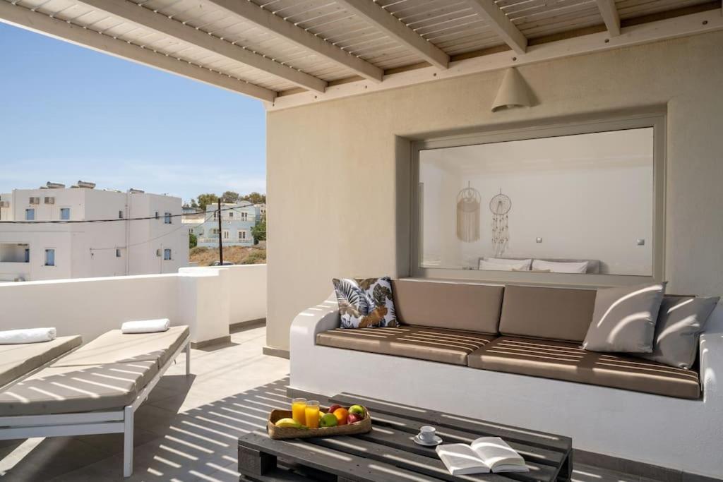 In The Heart Of Fira & Free Pool - Nychteri Suite Fira (Santorini) Exterior foto